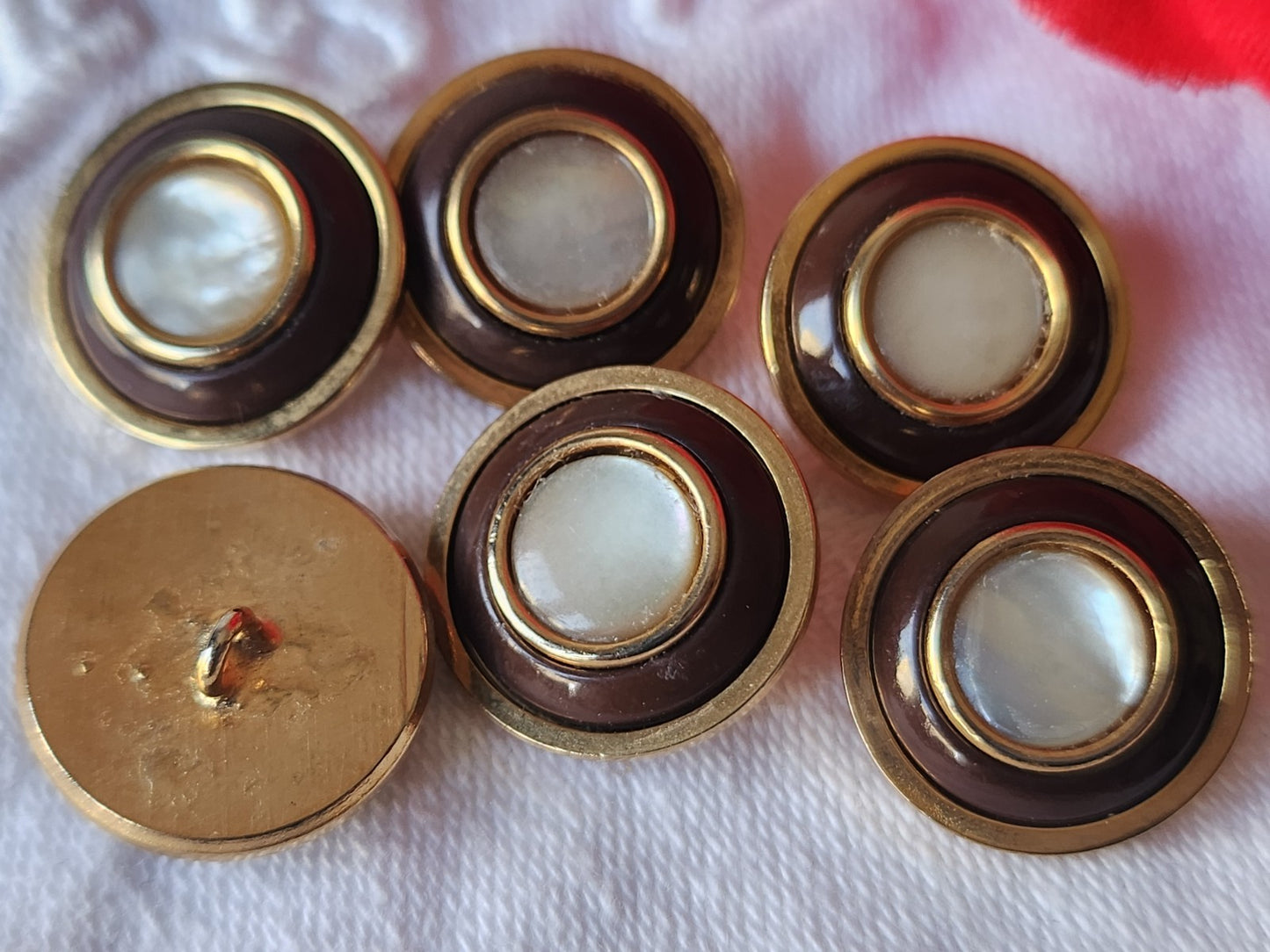 Lot 6 boutons anciens en metal coeur en nacre marron 1,7 cm ref 3906