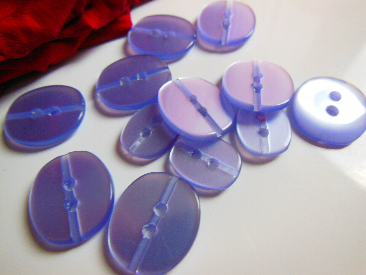 Lot 10 boutons vintage violet lumineux ovale petits ref 2126