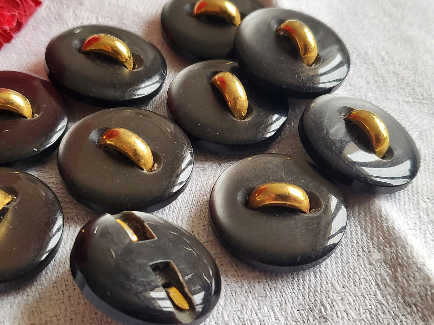 Lot 10 boutons vintage gris lumineux doré pied plat 2,2 cm ref 943
