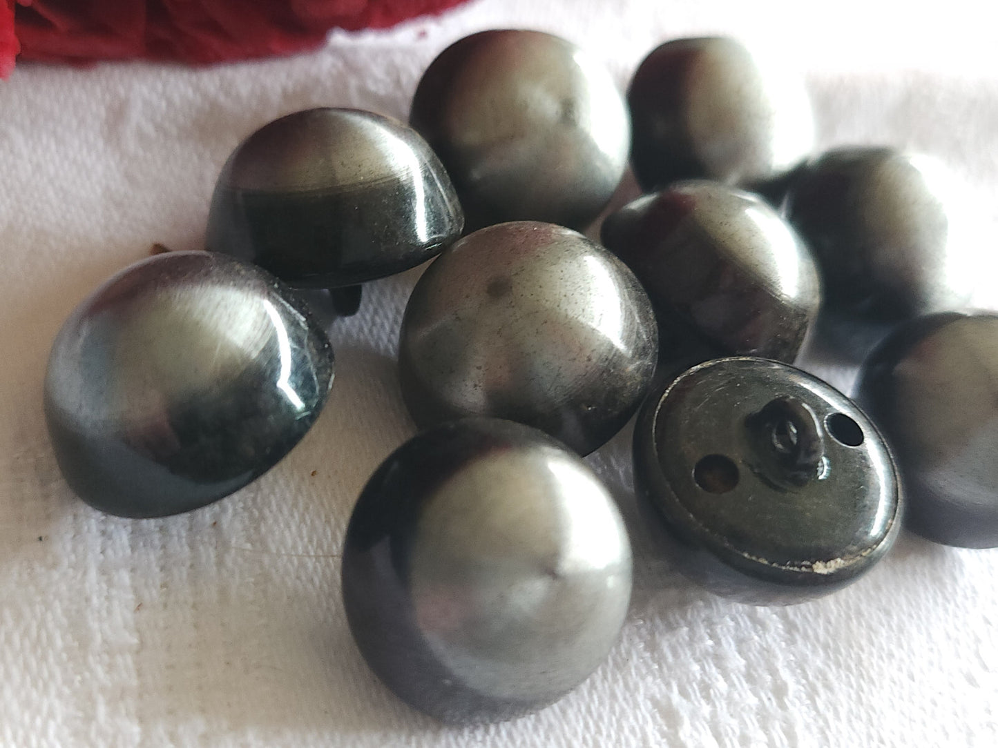 Lot 10 boutons vintage en métal argenté noir bombé superbe 1,7 cm ref 5272