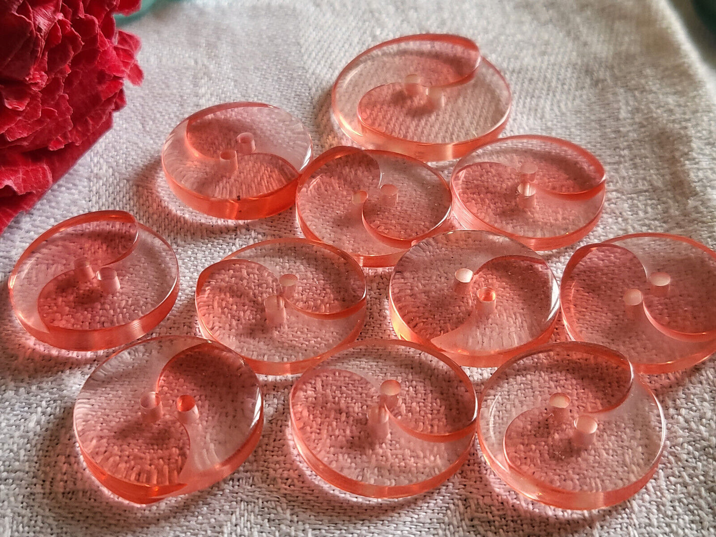 Lot 11 boutons vintage rose transparent 1,8 cm et 2,3 cm (1 seul) ref 2825