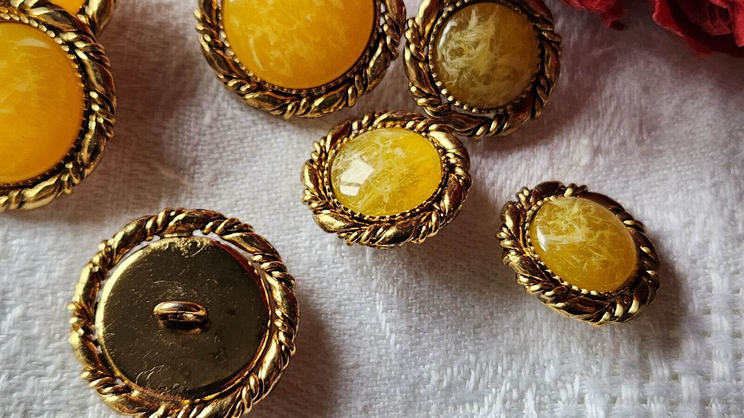 Lot 7 boutons en métal doré coeur jaune jaspé bijoux 1,5 et 1,9 cm ref 2931