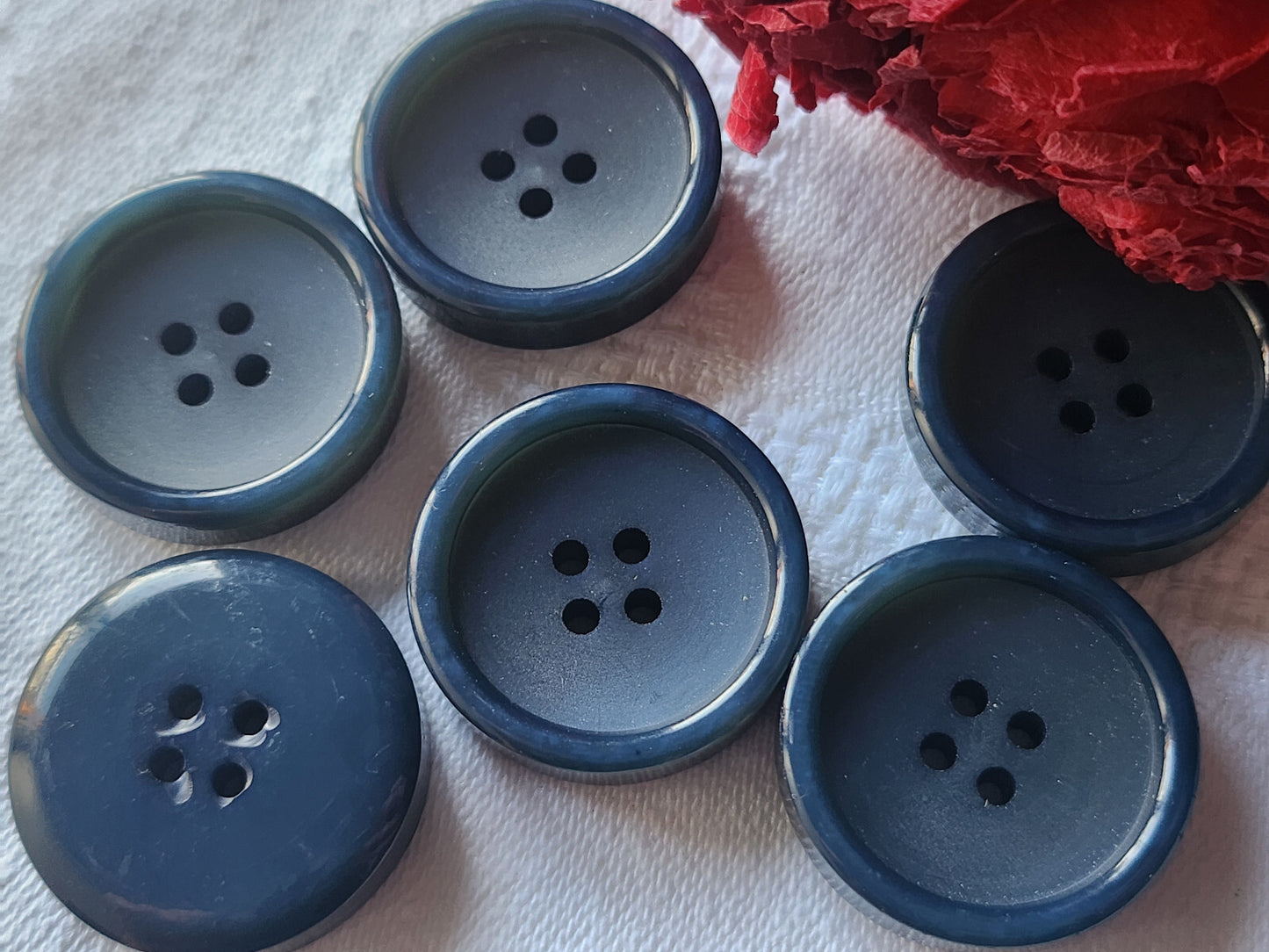 Lot 6 gros boutons vintage bleu 2,7 cm trous ref 4509