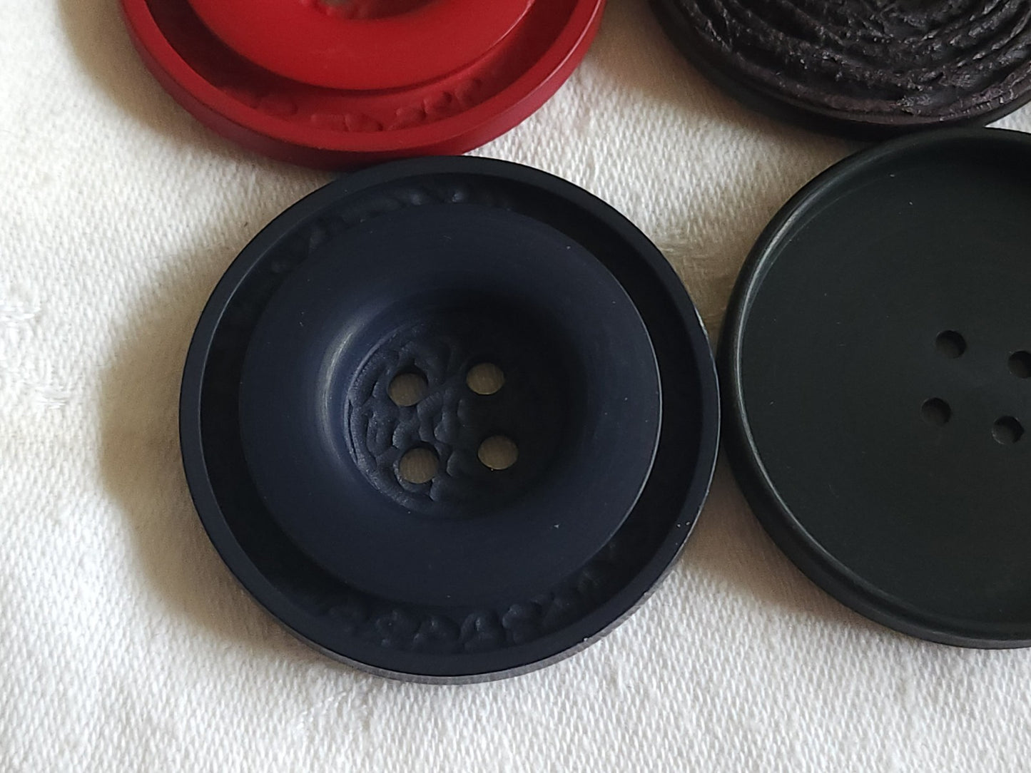 Lot 6 énormes boutons vintage 3,8 à 4,8 cm manteaux XXL ref 6068