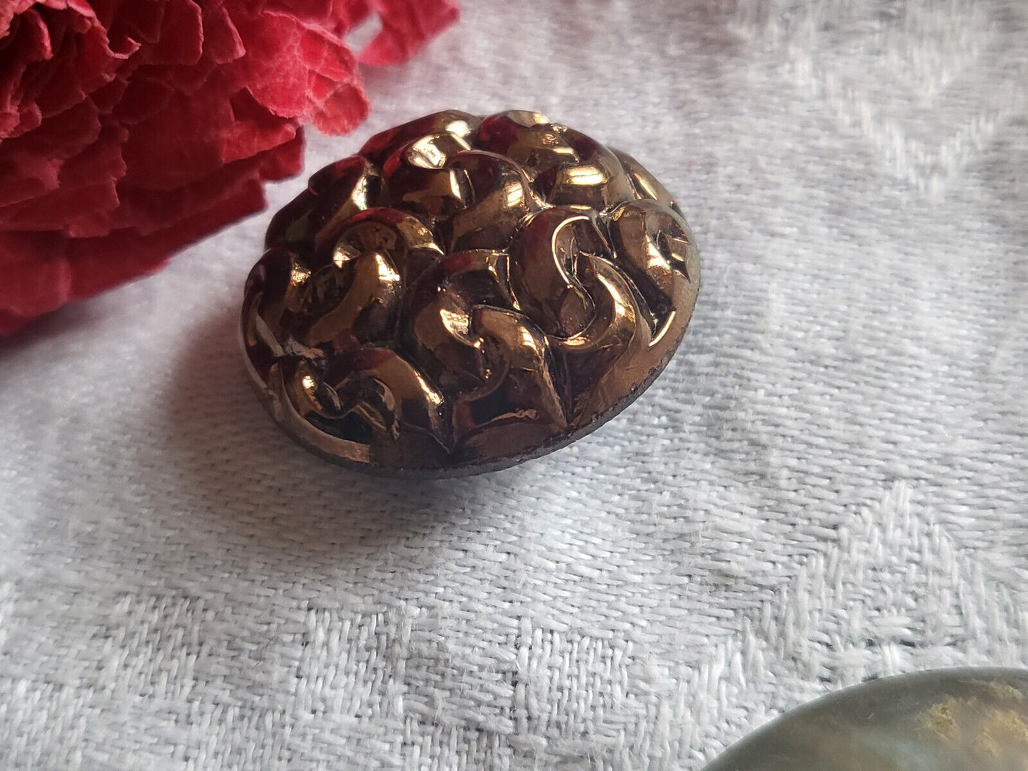 Bouton ancien en verre marron pied bombé joli 2,1 cm D11G