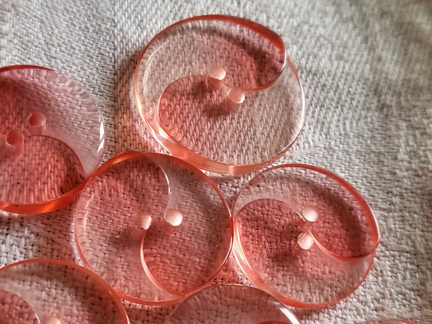 Lot 11 boutons vintage rose transparent 1,8 cm et 2,3 cm (1 seul) ref 2825