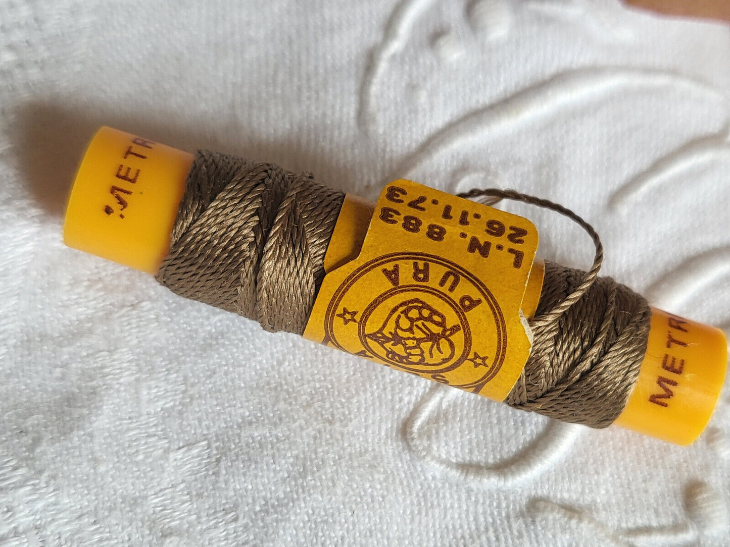 Bobine ancienne pur fil de soie 10 mètres vintage marron n°18 T5 mercerie