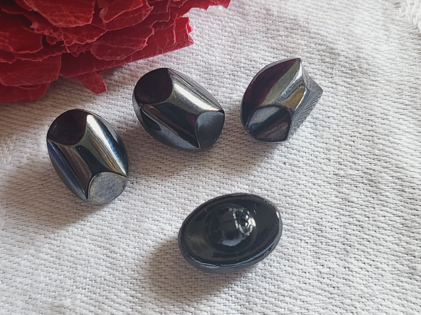 Lot 4 boutons anciens en verre gris noir hématite ovale 0,9 sur 1,3 cm D17A