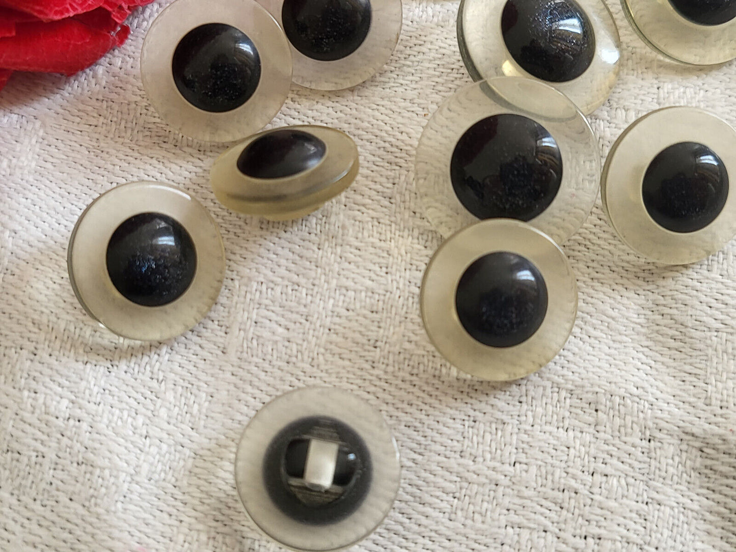 Lot 11 boutons bleu vintage pied panaché 2 diamètres 1,3 et 1,5 cm ref 1719