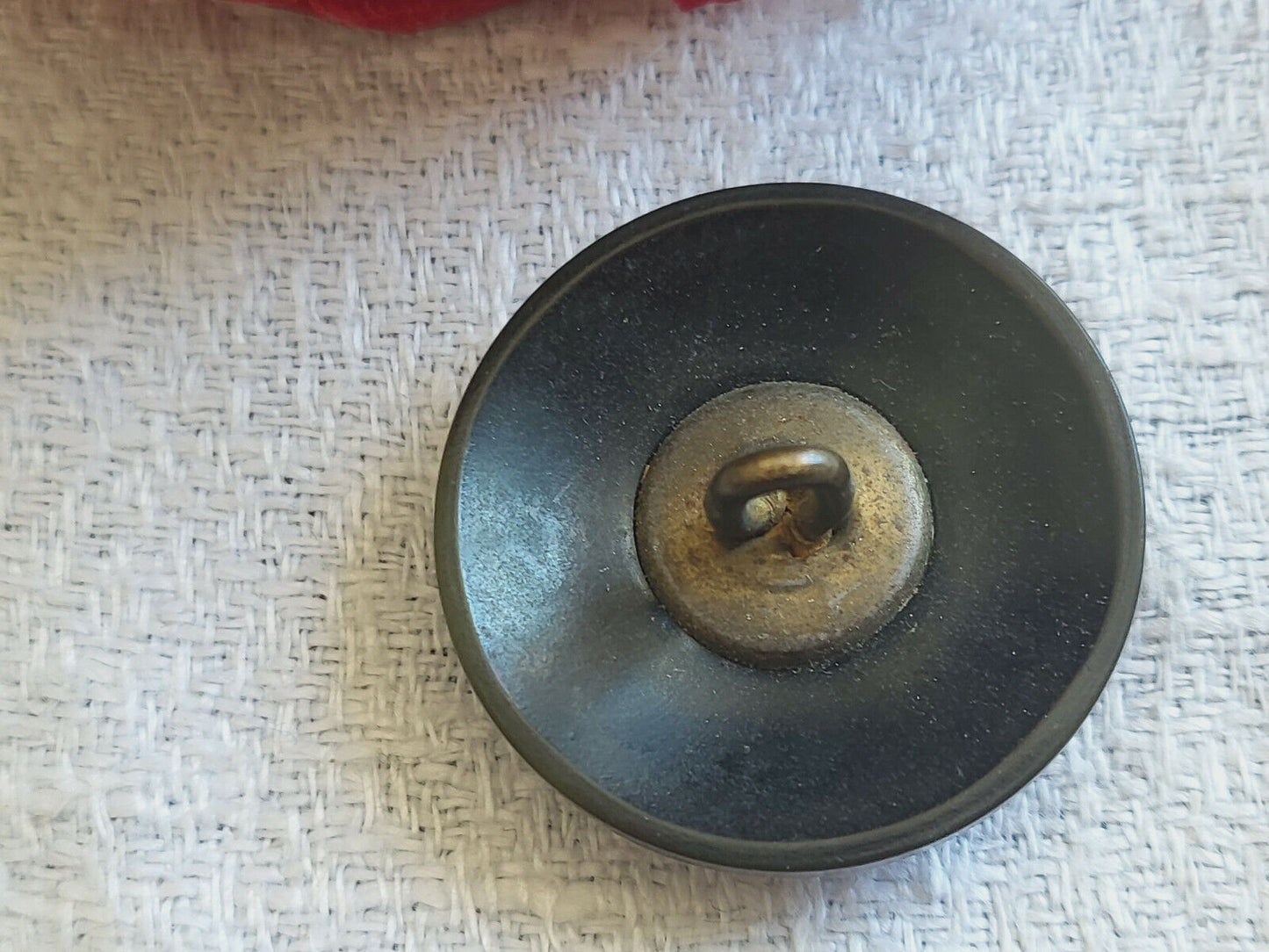 Bouton vintage vert métallisé pied métal diamètre 2,7 cm D10G