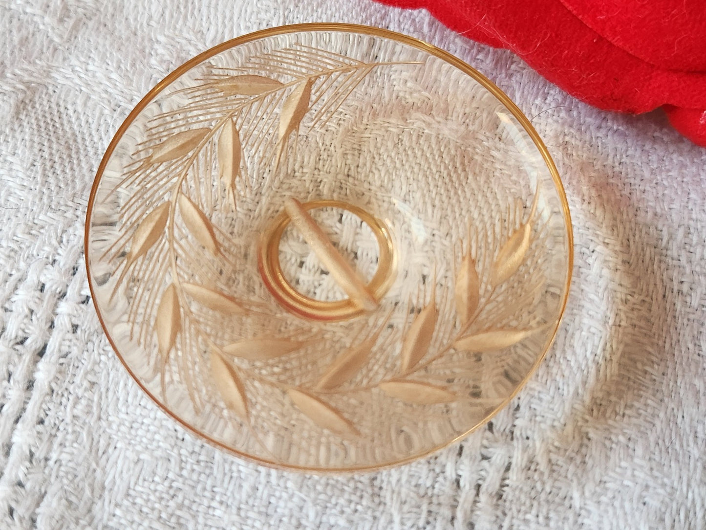 Gros bouton ancien lucite plexis épis de blé à pied 4 cm ref 3862
