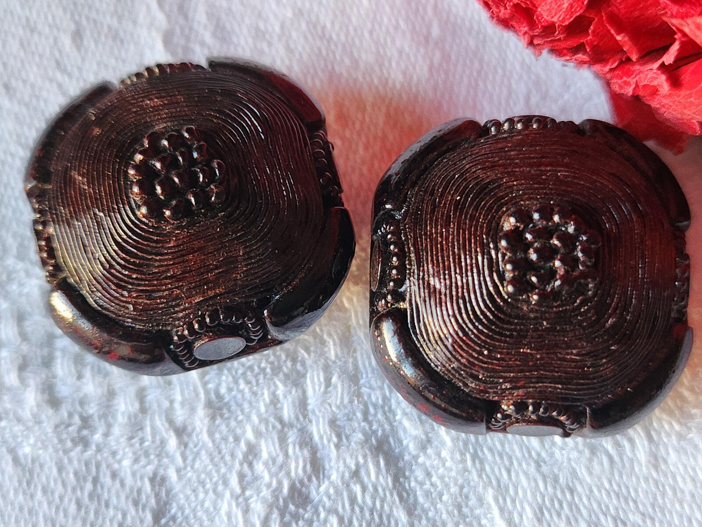 Duo gros boutons vintage résine marron 2,5 cm pied D9K