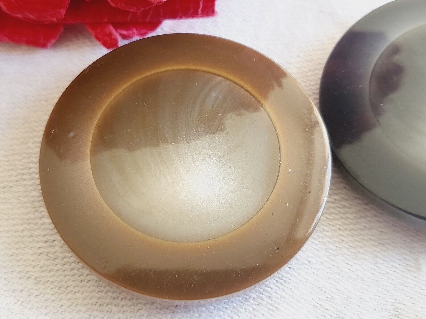Duo gros boutons vintage gris marron à pied 3,3 cm ref 5778
