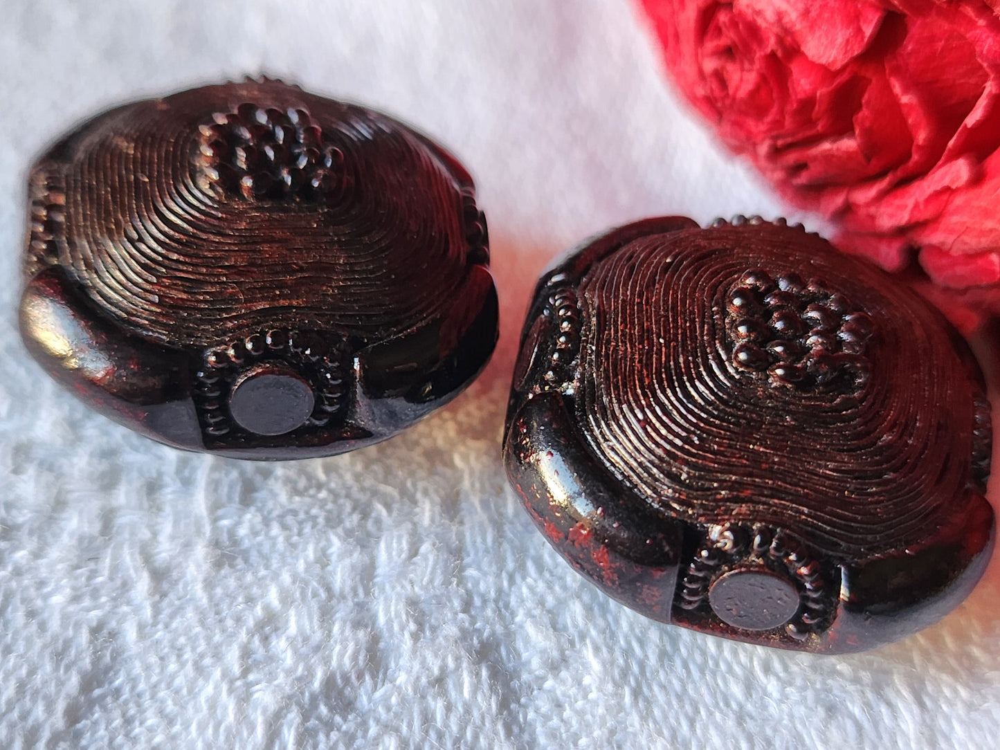 Duo gros boutons vintage résine marron 2,5 cm pied D9K