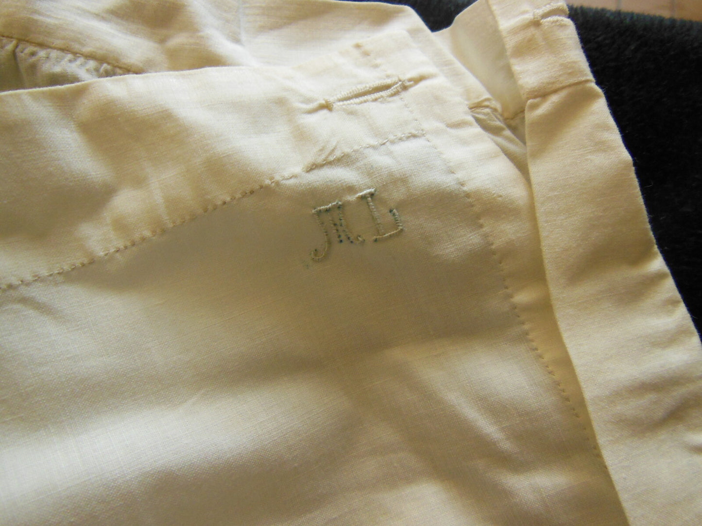 Ancienne culotte short monogramme ML jamais porté à nettoyer ou teindre n°1 B1