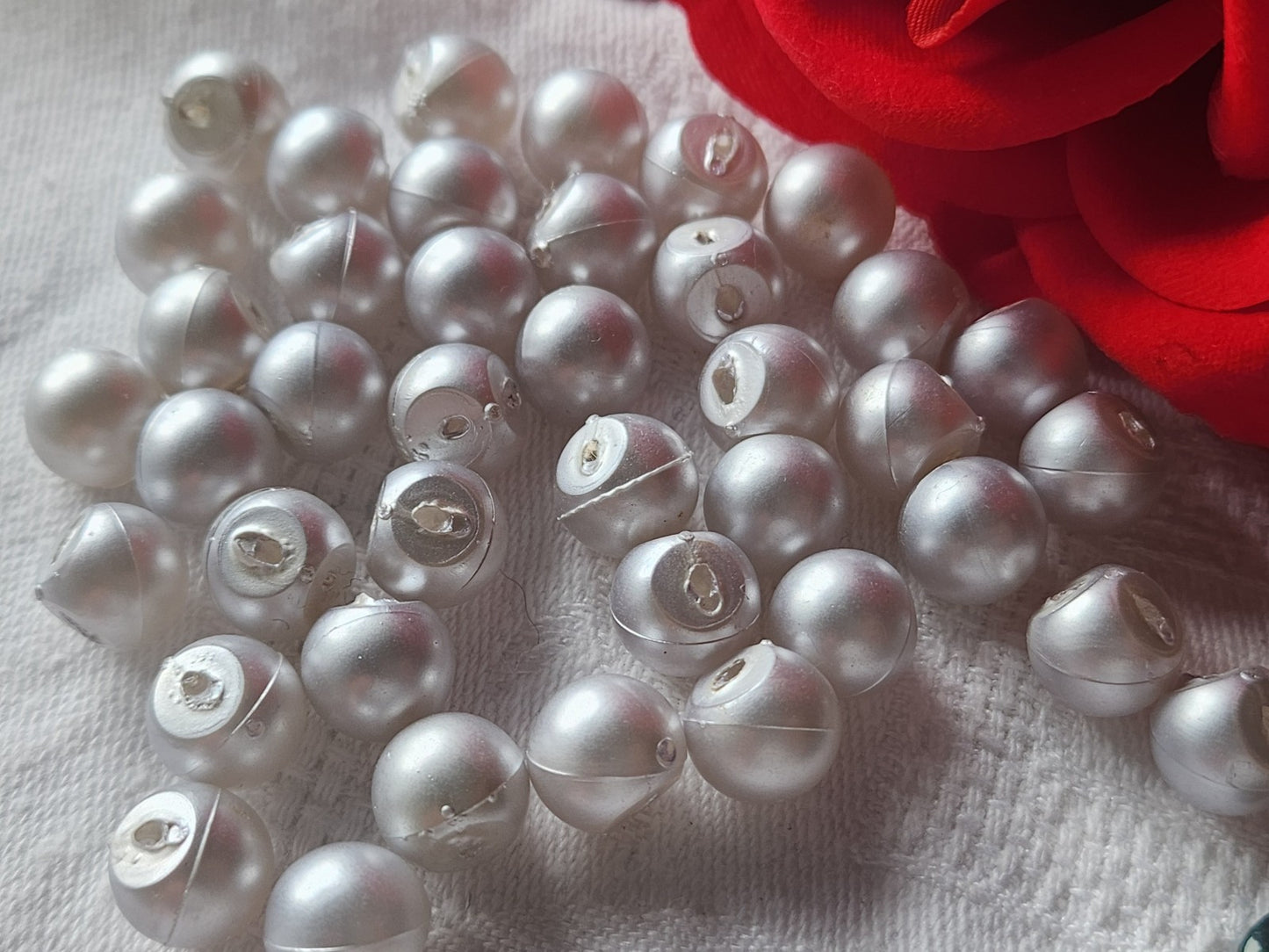 Lot 15 mini boutons vintage boule gris 0,9 cm ref 2917