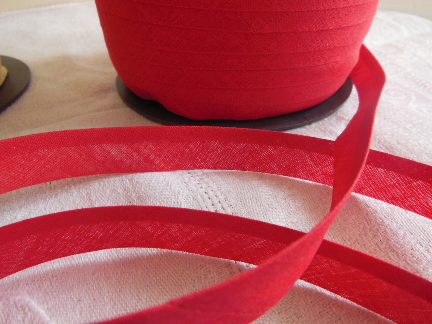 Biais vintage ruban bordure rouge 5 mètres sur 1,5 cm