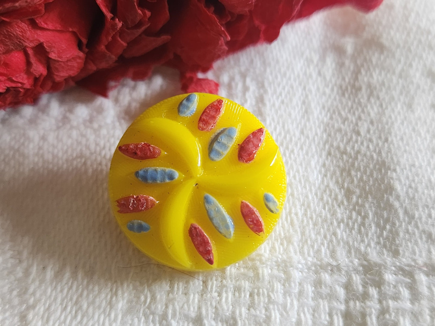 Bouton vintage en verre jaune peint 1,8 cm G7Q