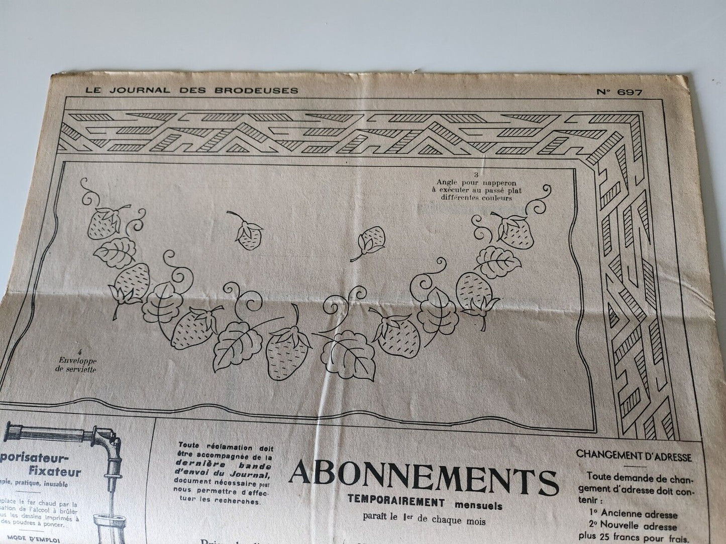 Le journal des brodeuses 1953 n° 697 coussins frises enfant drap monogramme