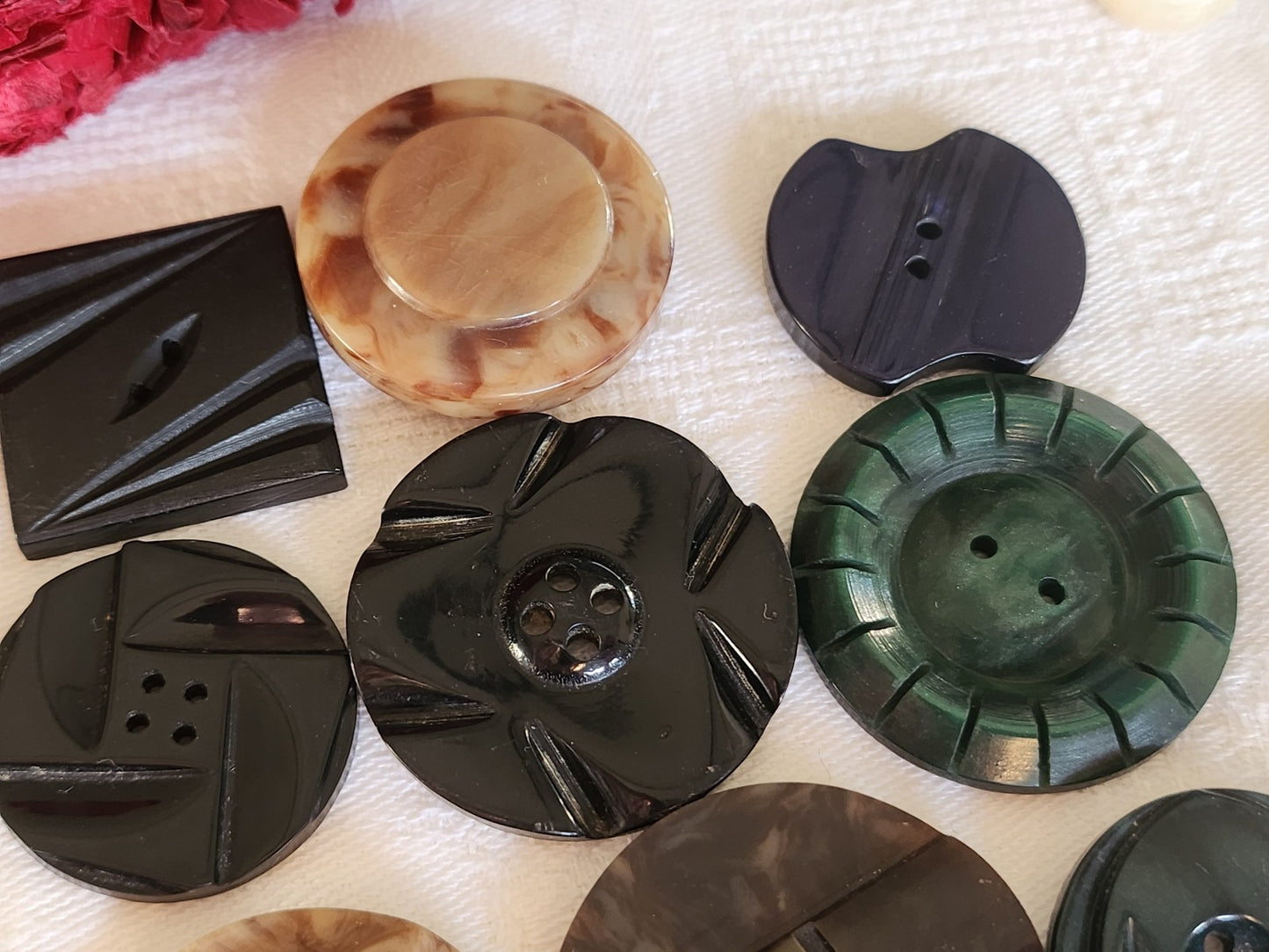 Lot 20 boutons anciens art deco bakelite plastique galalithe 2,7 à 3,5 cm T1