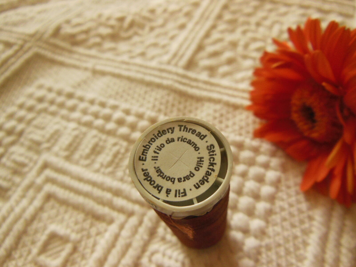 Bobine fil à broder Gutermann 200 m marron col 2100 couture