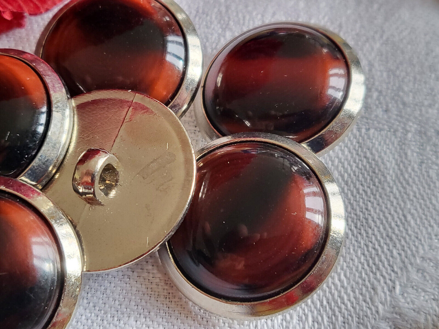 Lot 8 boutons vintage à pied argenté cœur noir et ? superbe 2,3 cm ref 1847
