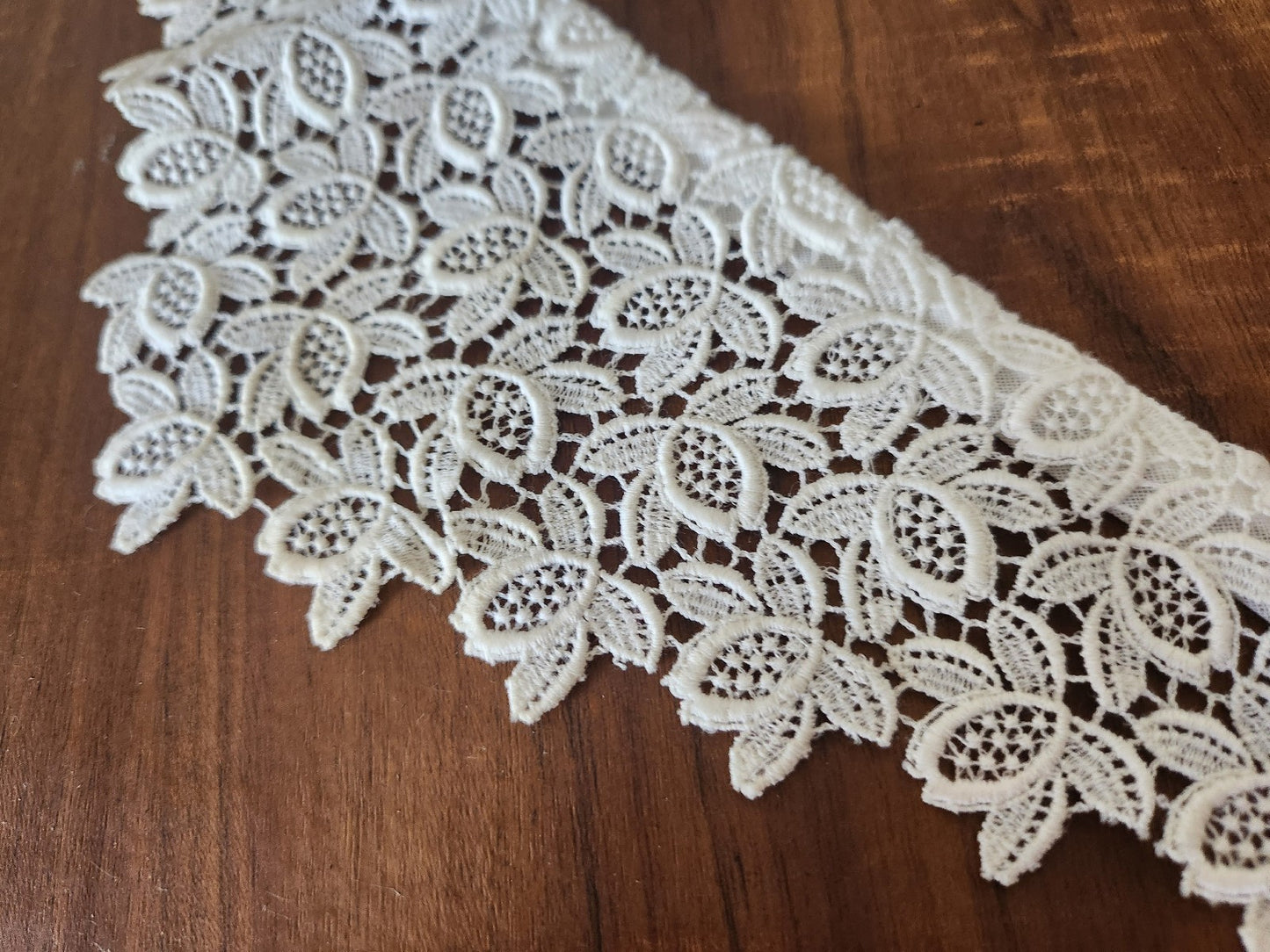 Ancien col en tissu dentelle broderie B3-5
