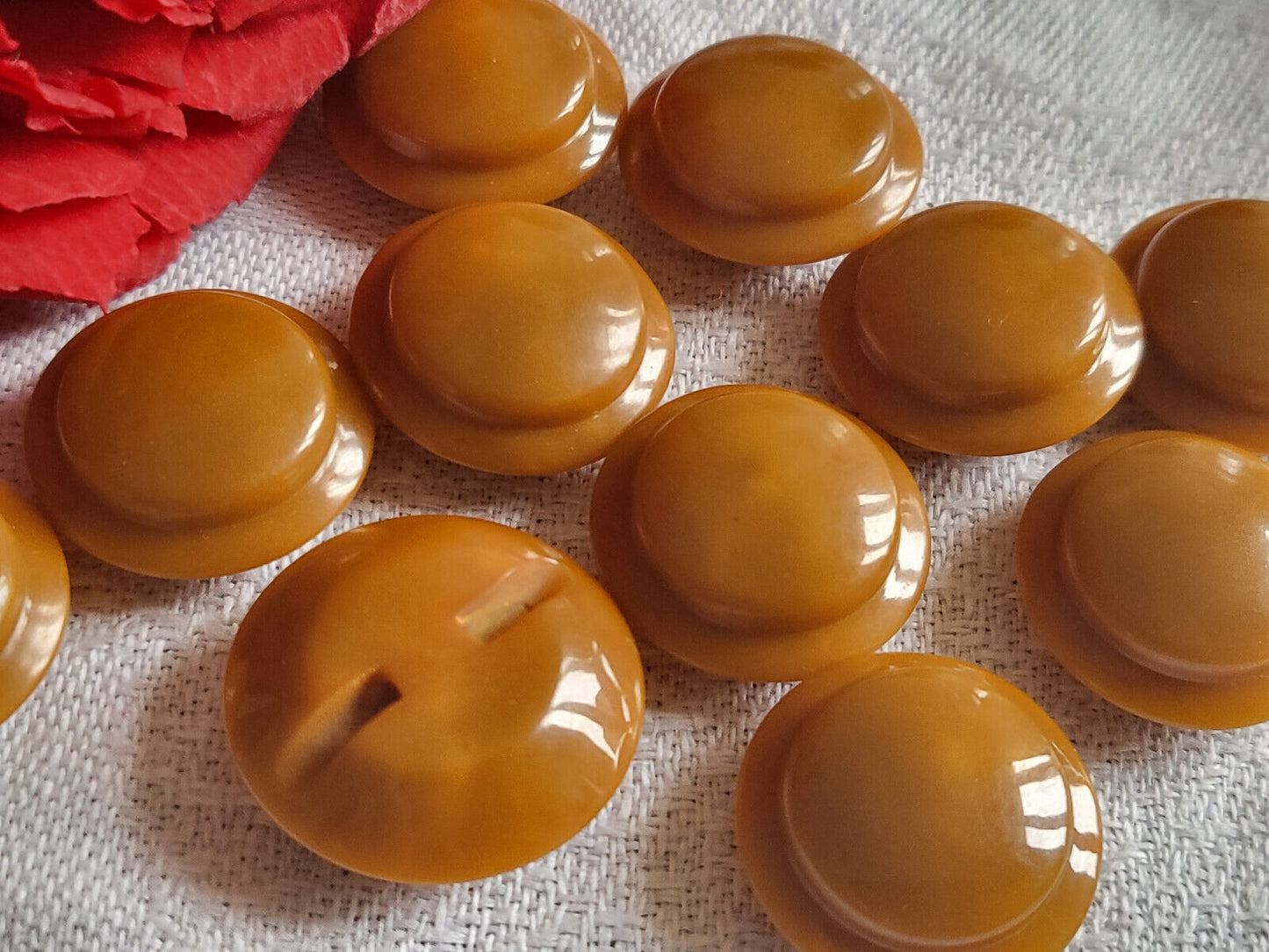 Lot 9 boutons vintage marron à pied style soucoupe 1,7 cm ref 1455