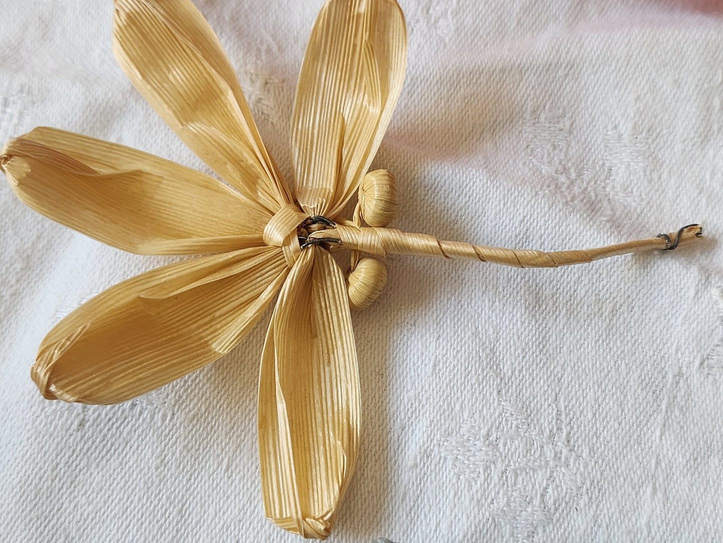 Ancien ornement chapeau creation modiste fleur rafia beige T0-02