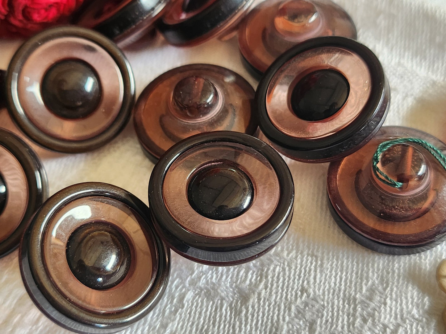Lot 6 jolis boutons vintage marron transparent pied 2,2 cm ref 1119
