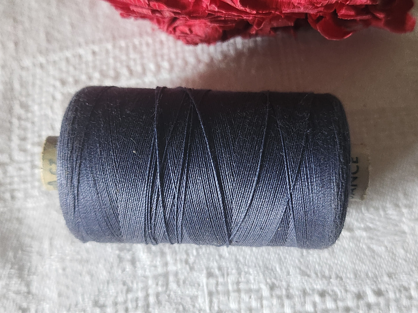 Grosse bobine ancienne fil bleu 26 grammes couture mercerie ancien T1