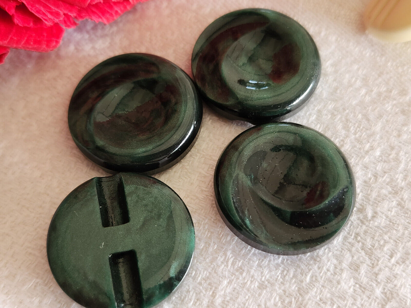 Lot 4 boutons vintage vert vague à pied plat 2,1 cm ref 2656