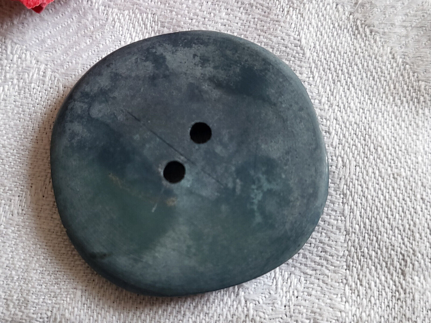 Gros bouton vintage ancien résine teinté dégradé vert 3,8 cm ref 2840