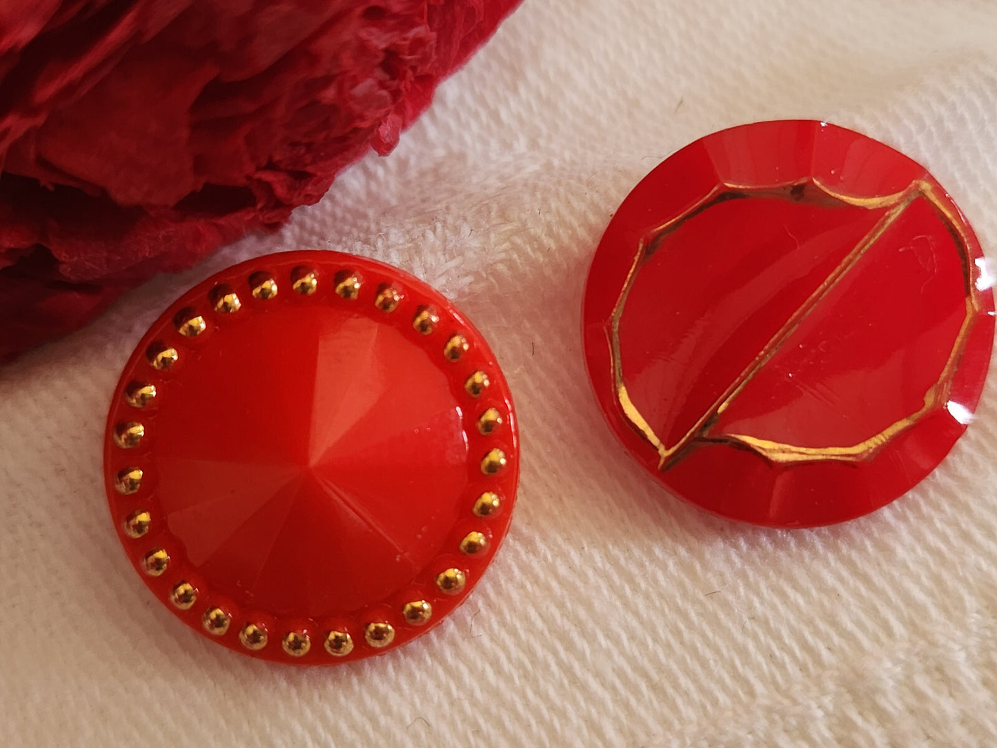 Duo boutons vintage en verre trouge doré 1,7 cm G16D