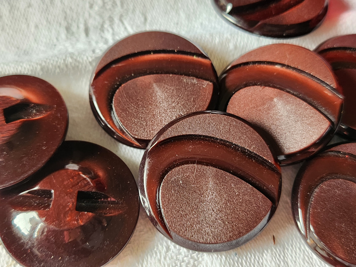 Lot 6 gros boutons vintage marron 2,7 cm pied mat lumineux ref 3416