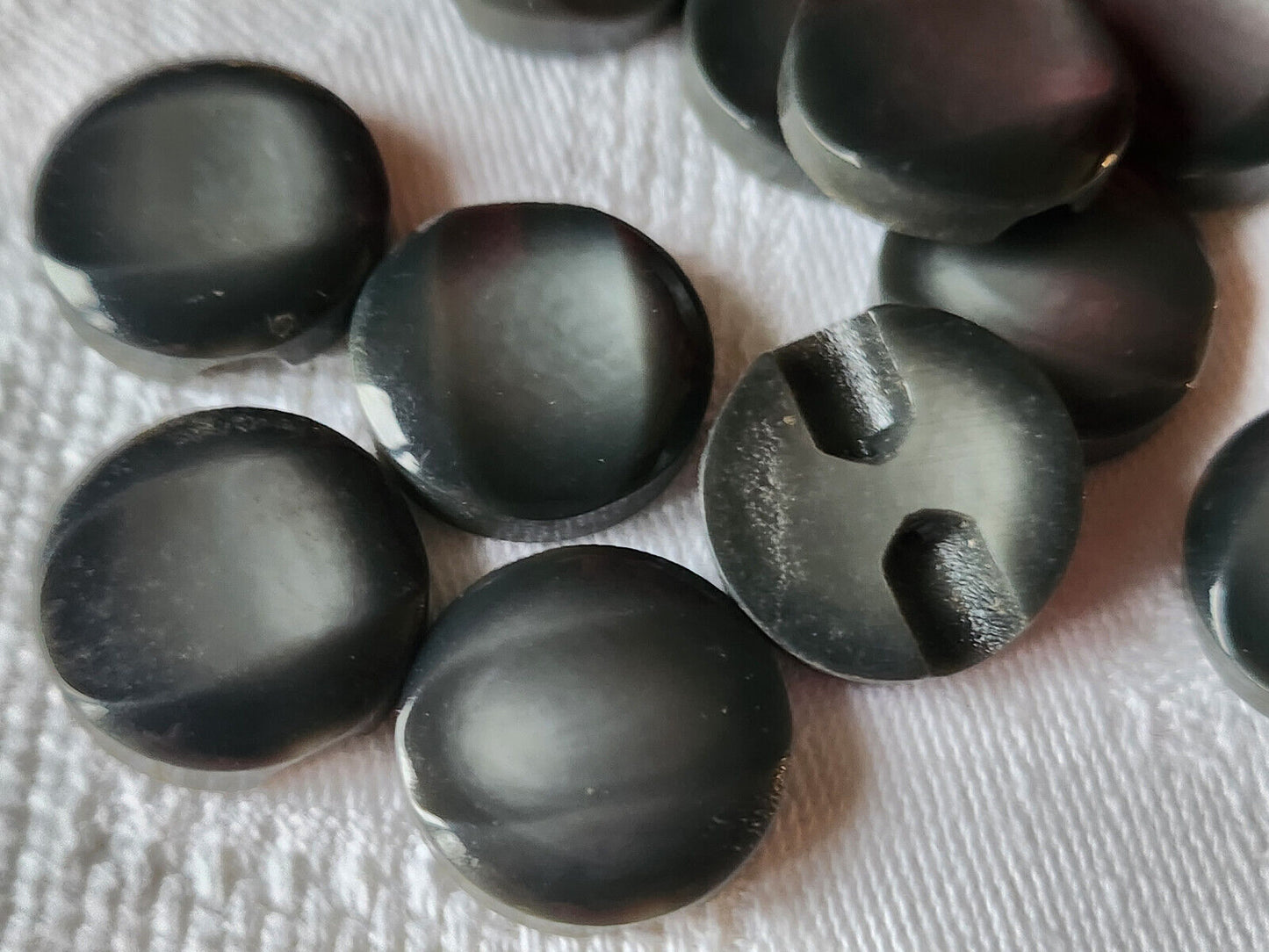 Lot 11 boutons vintage gris noir camaieu pied plat 1,8 cm ref 1019