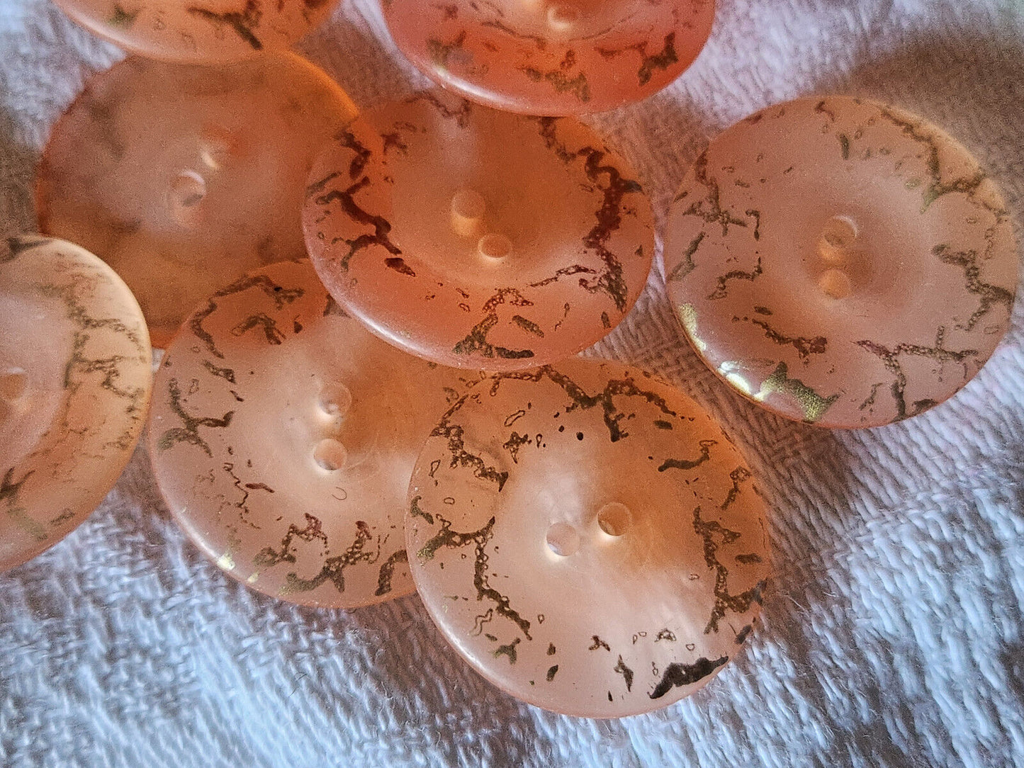 Lot 9 boutons vintage rose liseré doré trou originaux mat 2,2 cm ref 681