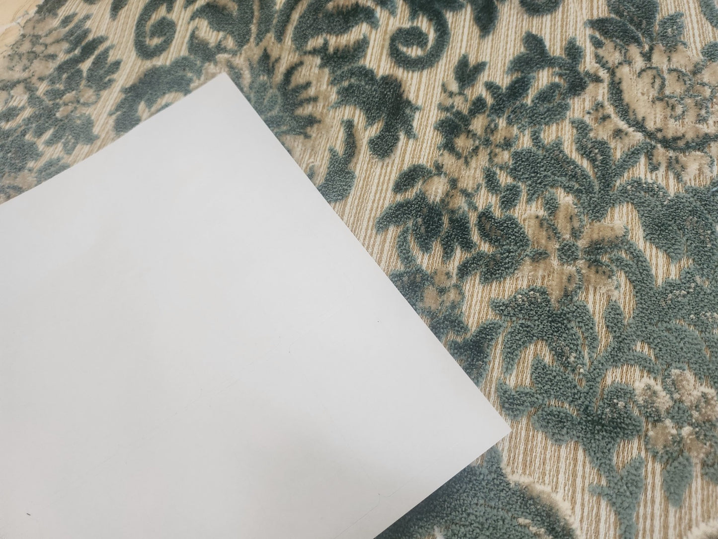 Ancien coupon de tissu tapisserie bleu écru fauteuil 133 sur 50 cm B4