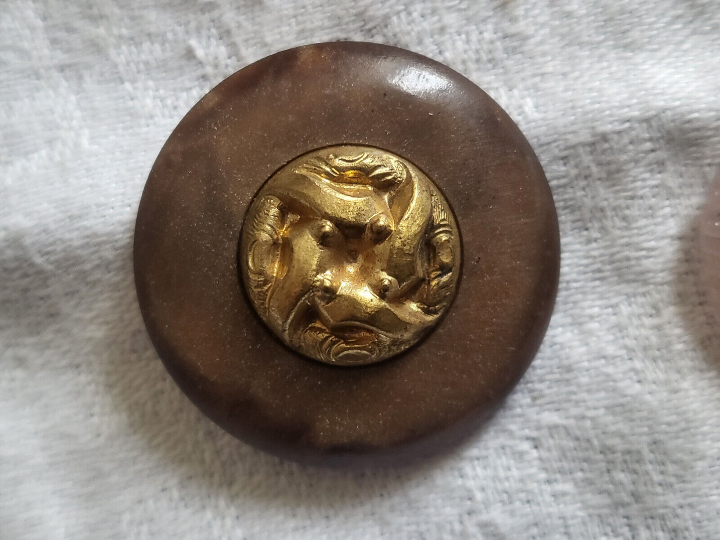 Gros bouton ancien ornement métal collection marron 3 cm D15H