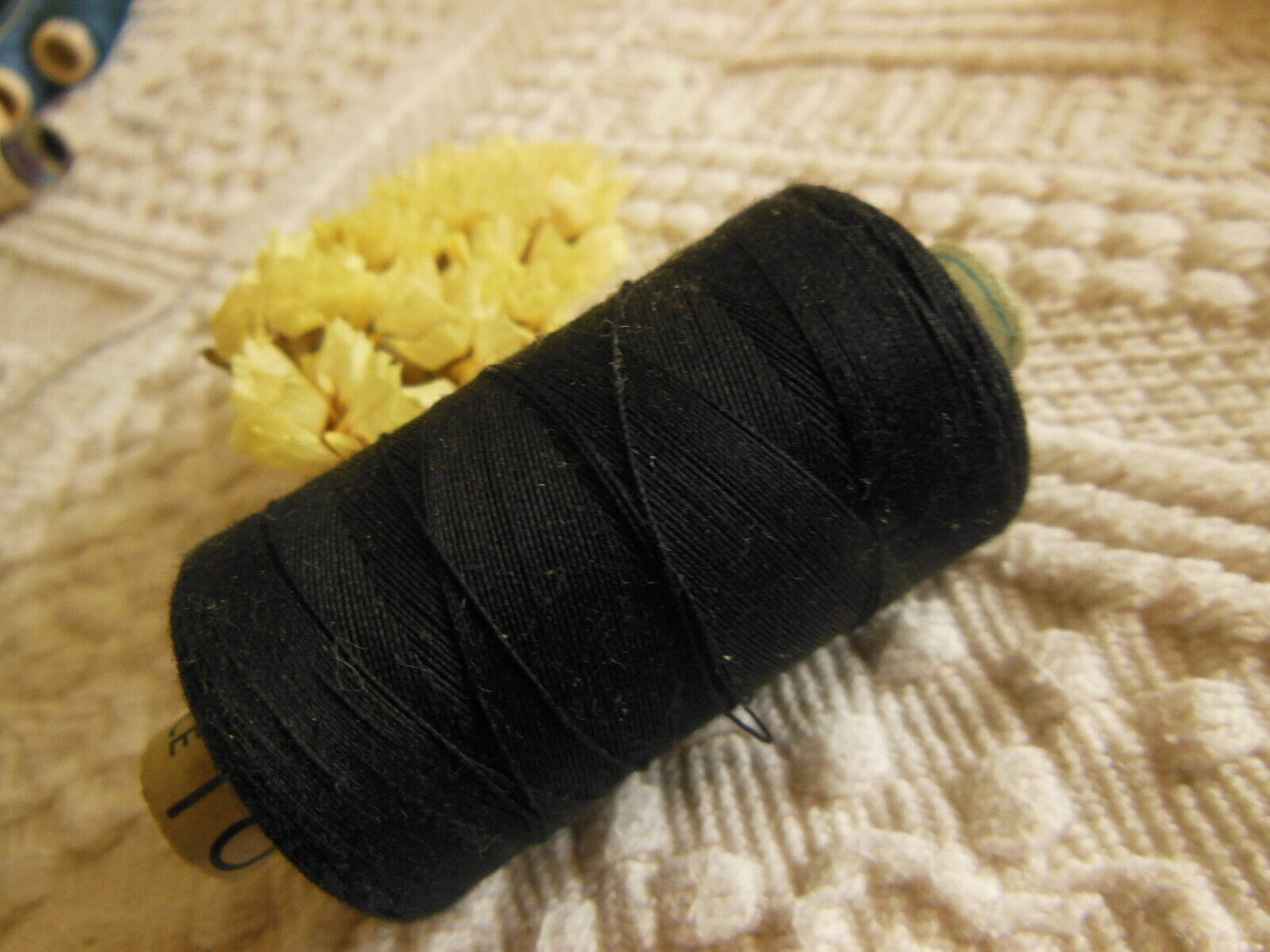 Grosse bobine ancienne bleu quasi noir 20 grammes couture mercerie