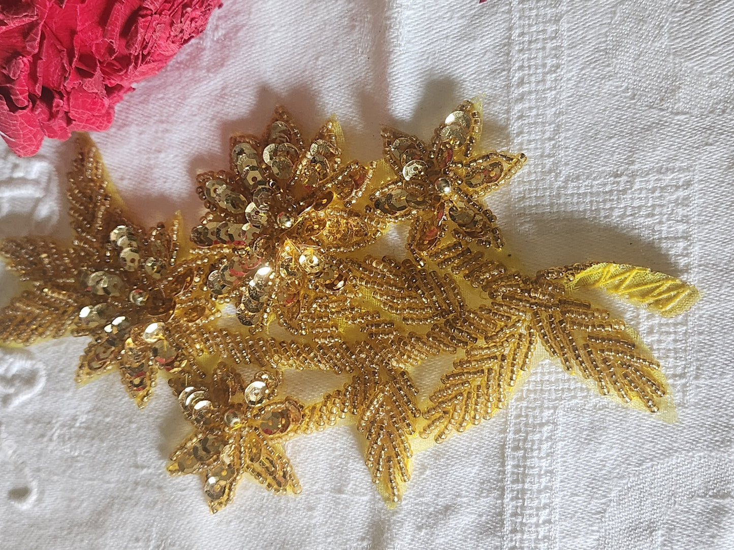 Grosse broderie perlé or vintage ornement application 16 cm T1