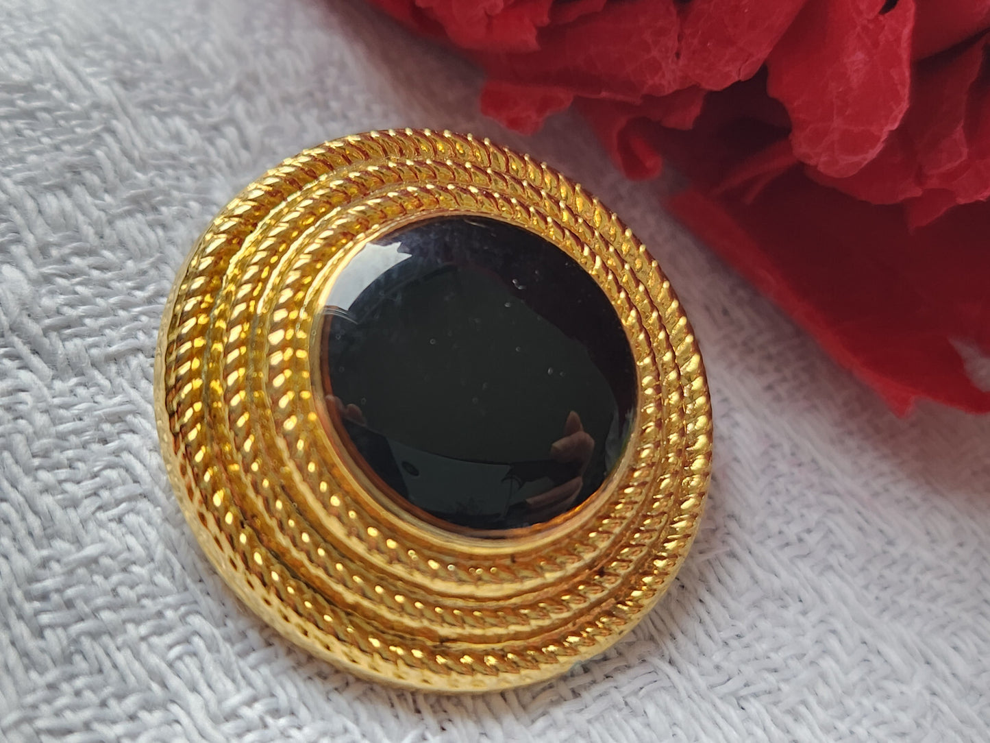 Bouton vintage métal doré coeur noir haute couture 2,5 cm ref 6144