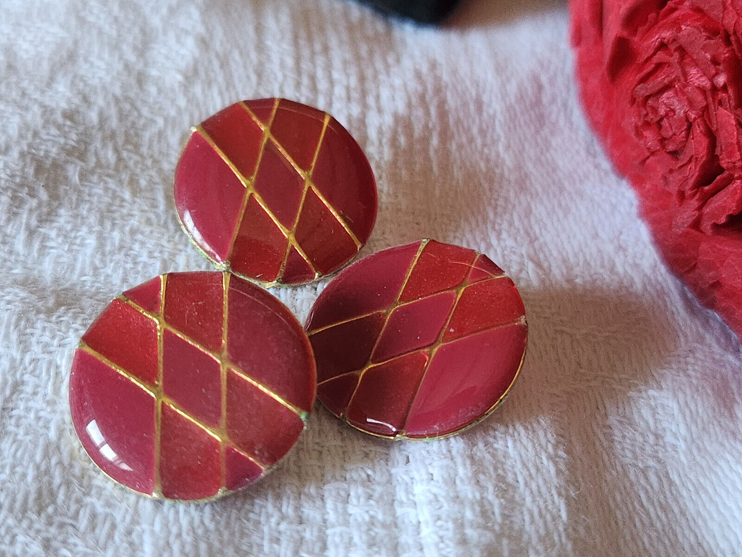 Trio boutons vintage en métal doré rose quadrillé 1,8 cm 1,3 cm D3C