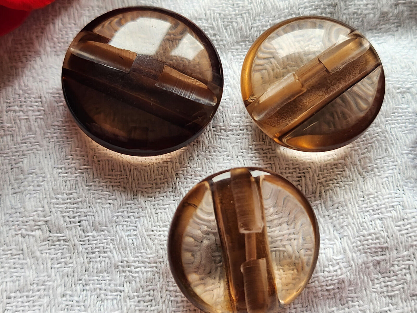 trio boutons vintage bombé transparent marron pied 2,2 et 2,5 cm ref 6060
