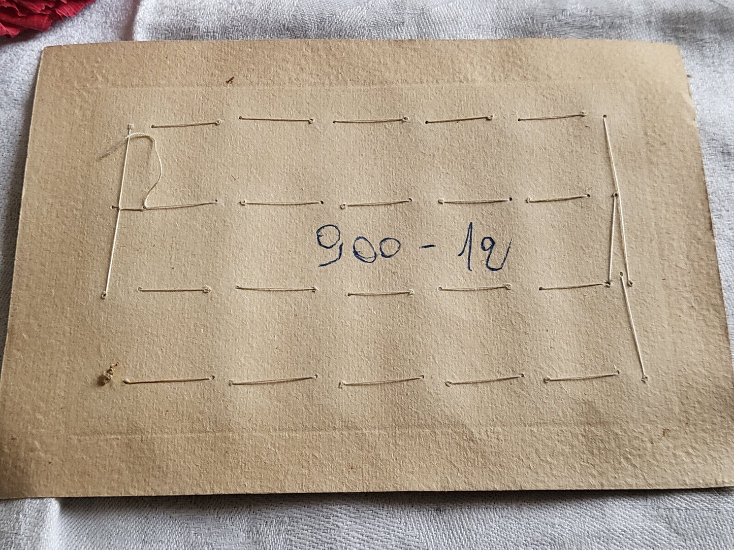 Plaque 24 boutons anciens vert 4 trous diamètre 1,7 cm T18