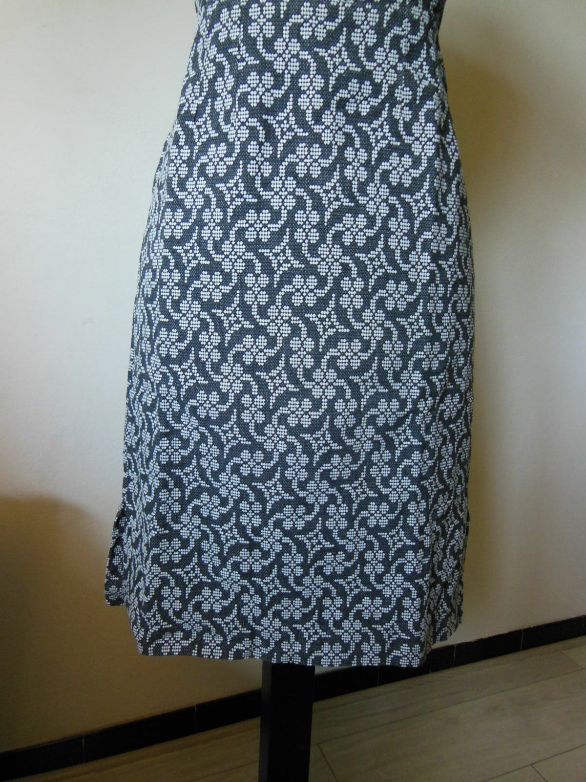 Pur vintage robe tissu épais gris blanc taille 38 ? B1