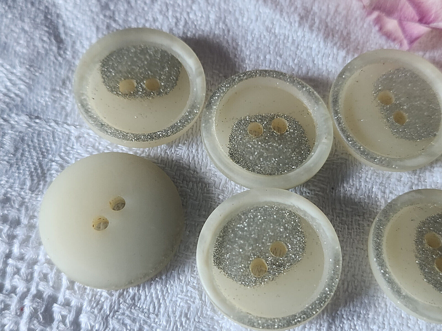 Lot 7 boutons vintage créme paillette argenté 2,2 cm ref 782