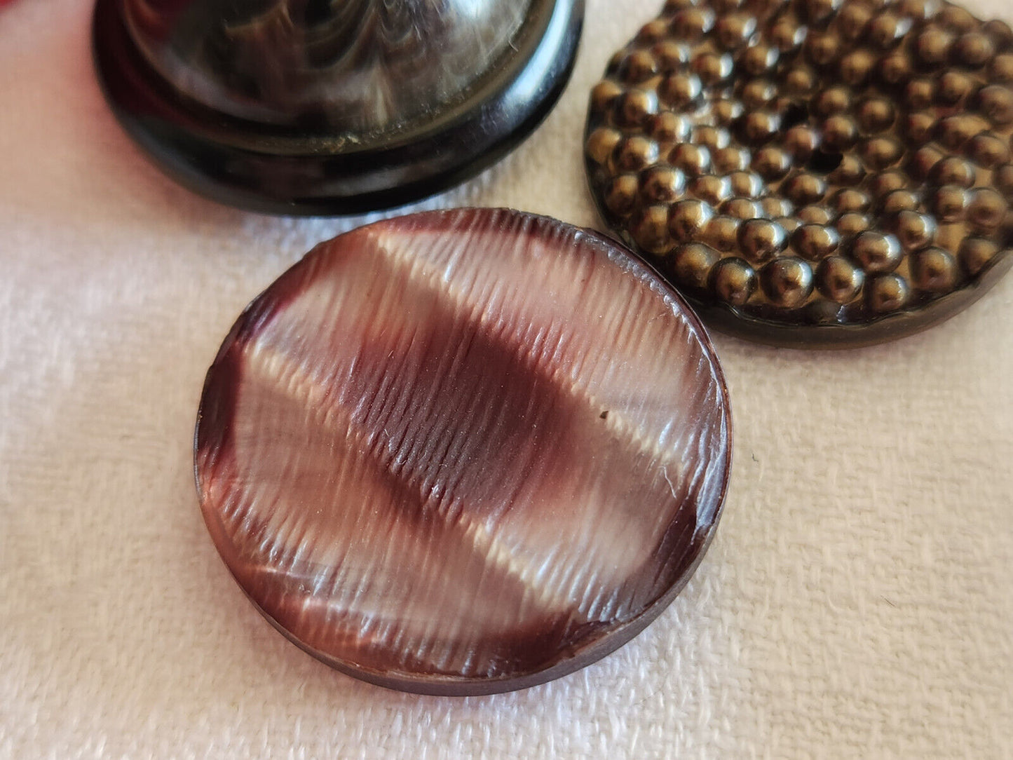 Trio gros boutons vintage marron originaux 2,7 à 3 cm joli ref 3096