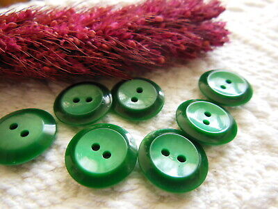 Lot 6 petits boutons vintage vert diamètre 1,3 cm ref 437