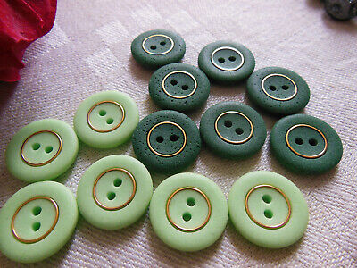 Lot 13 boutons vintage vert poreux doré deux series 1,7 cm  ref 4550